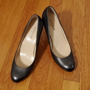 Ann Taylor pewter color heels
